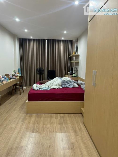 víp mặt phố gần đại học thăng long, viện y học phóng xạ, kd đắc địa 44Mx6TxMT3,9m hơn 10tỉ