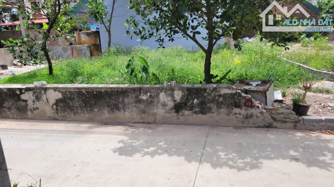 Bán  đất  chính  chủ 102m2 _ YÊN MỸ _ Hưng Yên_ đường ôtô