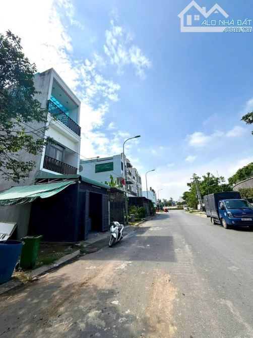 BÁN NHÀ 1 TRỆT 2 LẦU MẶT TIỀN ĐƯỜNG LỚN - KDC HÓA AN - CỔNG SAU POUCHEN