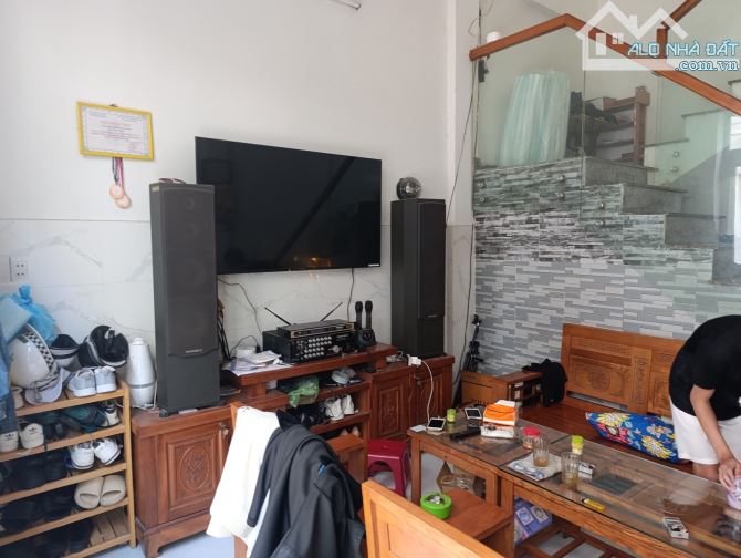 🔥 NHÀ 3 TẦNG – HẢI HỒ – CHỦ GỬI BÁN NHANH Vị trí đắc địa, gần chợ, bệnh viện, biển. 3PN,