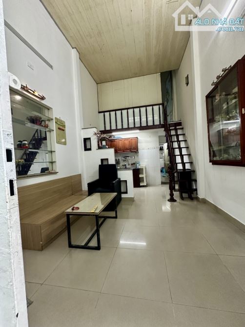 BÁN NHÀ 2 TẦNG HOÀNG DIỆU HẢI CHÂU – LÔ GÓC 2 MẶT KIỆT – 20M RA Ô TÔ – CHỈ NHỈNH 3 TỶ