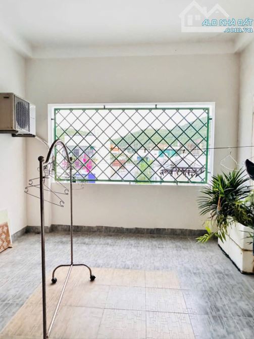 BÁN NHÀ HẺM NGUYỄN KHUYẾN – GIÁ CHỈ 4 TỶ 3