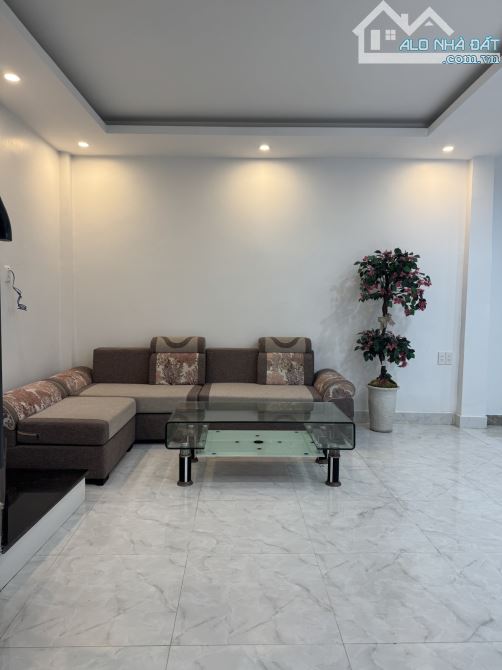 SIÊU PHẨM NHÀ ĐẸP RẤT HIẾM KHÔNG CÓ CĂN THỨ 2 TẠI TRUNG HẢI CHÂU SÁT CẦU RỒNG!!!