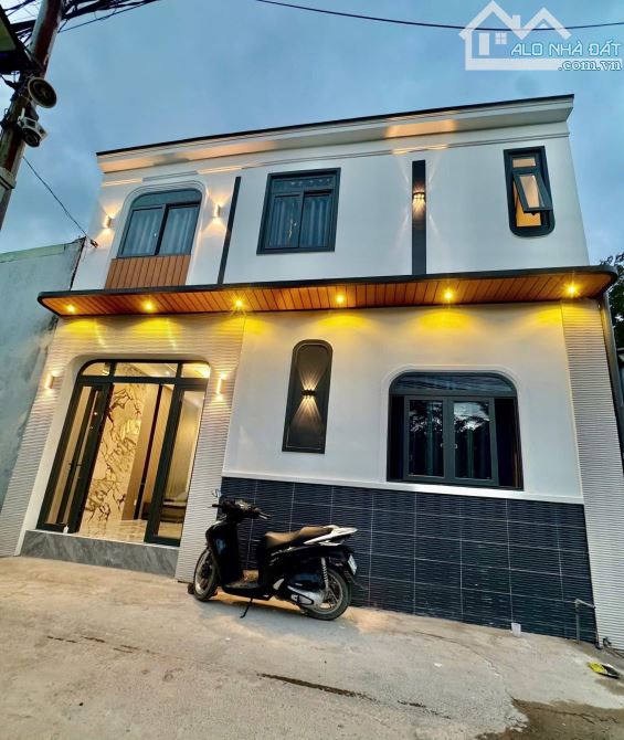 BÁN NHÀ TRỆT LẦU HẺM LT 5-6 NGUYỄN VĂN LINH ĐỐI DIỆN BV ĐA KHOA TRUNG ƯƠNG, TPCT