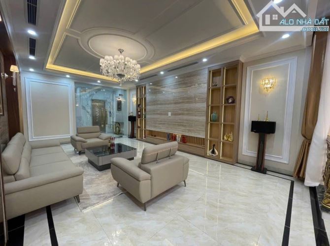 B.án Gấp Nhà TÂY MỖ_kinh doanh, lô góc, 45m2, 6 tầng, ô tô vào nhà, ngõ thông rộng