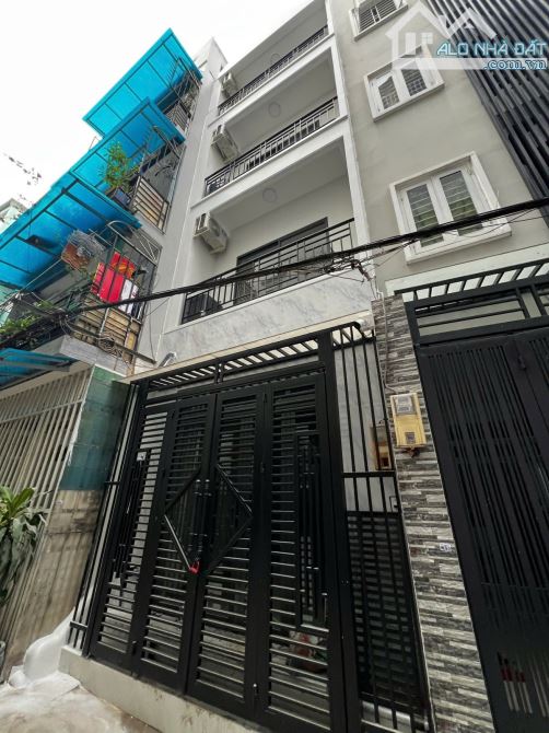 CHDV KẾ BÊN ĐH HUTECH - BÌNH THẠNH - HXH - 4 TẦNG - 4 PHÒNG ĐẸP FULL NỘI THẤT -  8 TỶ TL