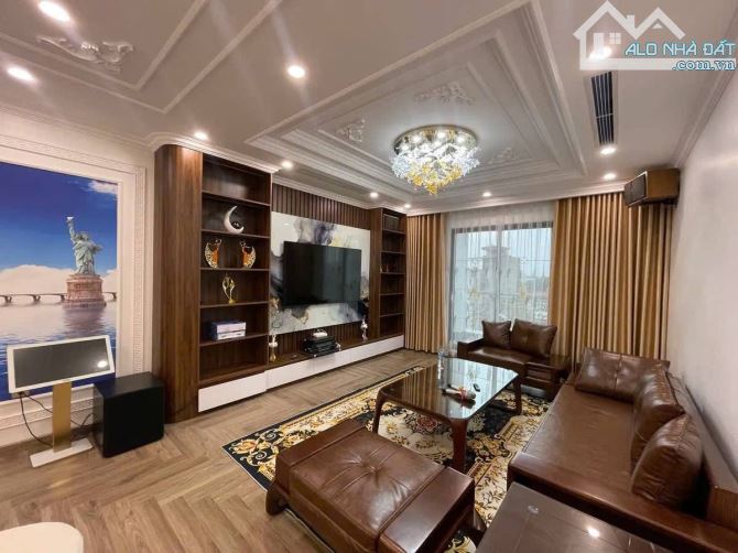 NHÀ VỊ TRÍ ĐẸP, MT TO, VỈA HÈ, Ô TÔ TRÁNH, NGÕ THÔNG, KINH DOANH ĐỈNH PHỐ VŨ PHẠM HÀM.