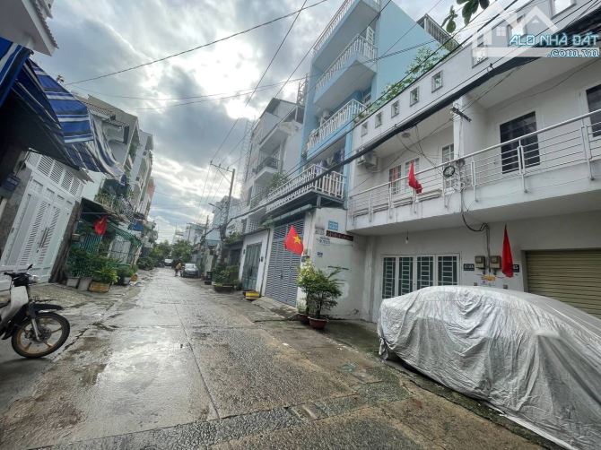 Bán nhà Nguyễn Hữu Tiến, Tân Phú - 66m2, A4, 3T - Hẻm 10m xe tải vào nhà