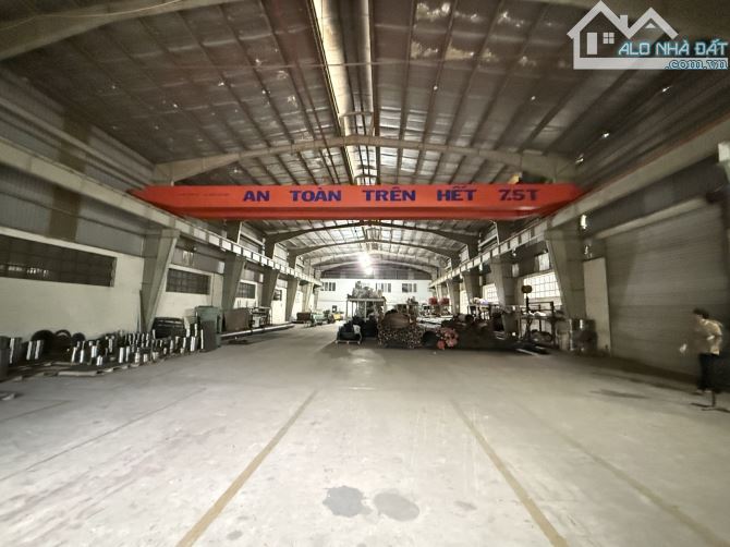 Bán Nhà Xưởng Sẵn 4108m2 ngang 82m x 100m Khu Công Nghiệp Tân Tao A 54 Tỷ