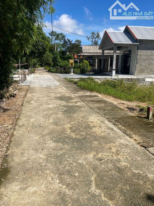 Đất Gần Ngã Tư Đèn Đỏ – Quảng Vinh 💥 Cao ráo – Gần chợ, ủy ban – Giá chỉ 5xx triệu