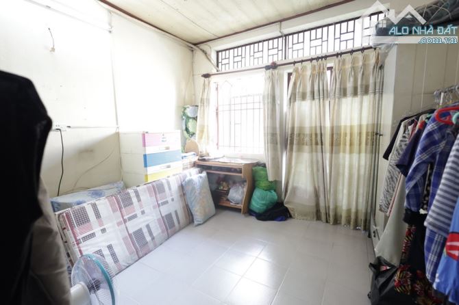 B.ÁN NH.À  SÁT HẺM OTO - 47M2 -GẦN NGÃ 4 BẢY HIÊN - KHU VỰC AN NINH  Cách Mạng Tháng 8 giá