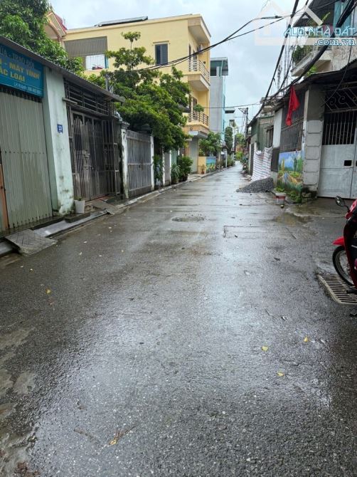 Bán Nhà Phúc Lợi, 113tr/m2 Chính chủ cần bán gấp, 61m2 - ôtô vào nhà, đường thông