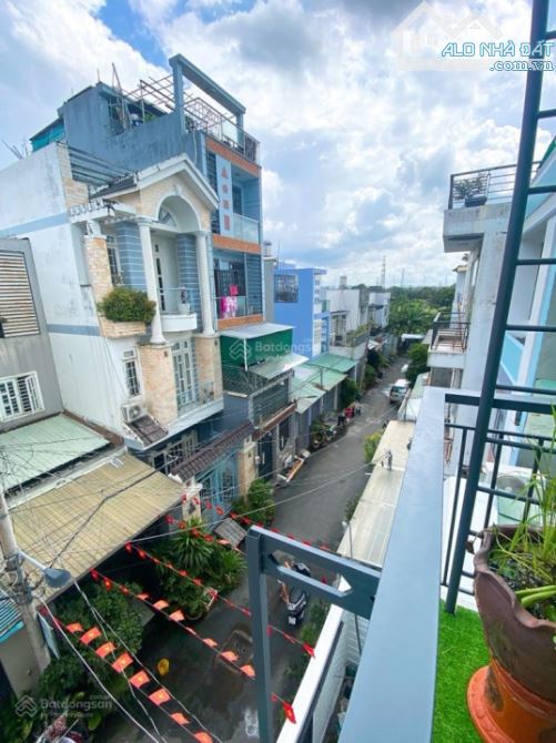 BÁN NHÀ 4 TẦNG (4X14M) - CHỈ 5.19 TỶ - GIÁP QUẬN 8, HẺM VĂN TIẾN DŨNG 6M - NHÀ MỚI ĐẸP
