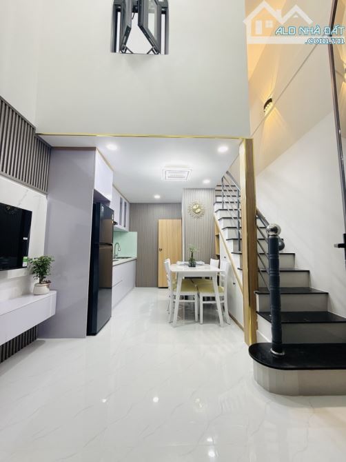 NHÀ ĐẸP LÊ VĂN SỸ - Q3 - HẺM 3M - 3 TẦNG - TẶNG NỘI THẤT - AN NINH - HƠN 4 TỶ