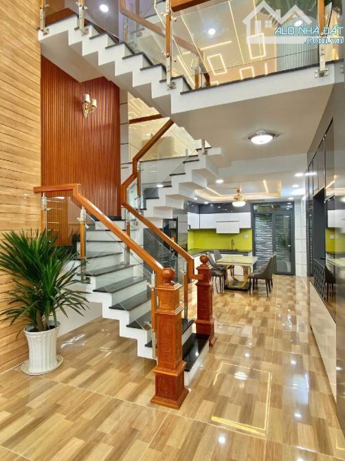 1/ SÁT MẶT TIỀN LÊ VĂN QUỚI, 6 TẦNG FULL NỘI THẤT , 41m2 , ĐƯỜNG 5M, , GIÁ NHỈNH 6.X TỶ
