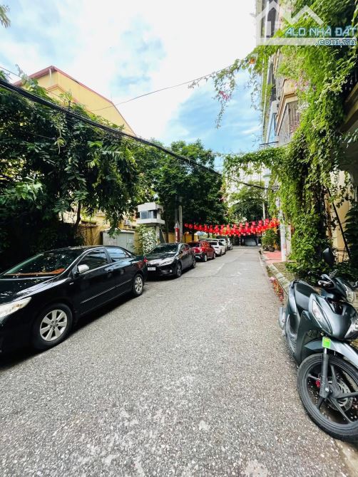 BÁN NHÀ PHÂN LÔ 13 LĨNH NAM MAI ĐỘNG HOÀNG MAI - 68M 7T MT 4.7M - VỈA HÈ OTO TRÁNH NHAU