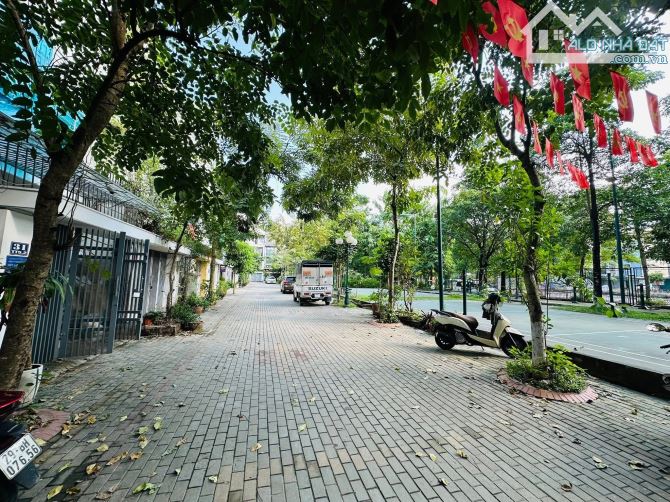 BÁN NHÀ KĐT AO SÀO THỊNH LIỆT HOÀNG MAI - 70M 4T MT 5M - VỈA HÈ ĐÁ BÓNG GẦN LOUIS CITY