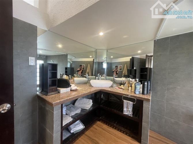 TL.CC- BIỆT THỰ ĐƠN LẬP - 320M2 -Hồ Bơi Siêu Rộng- Đẳng Cấp Phương Tây -CHỈ NHỈNH 100TR/M2 - 10