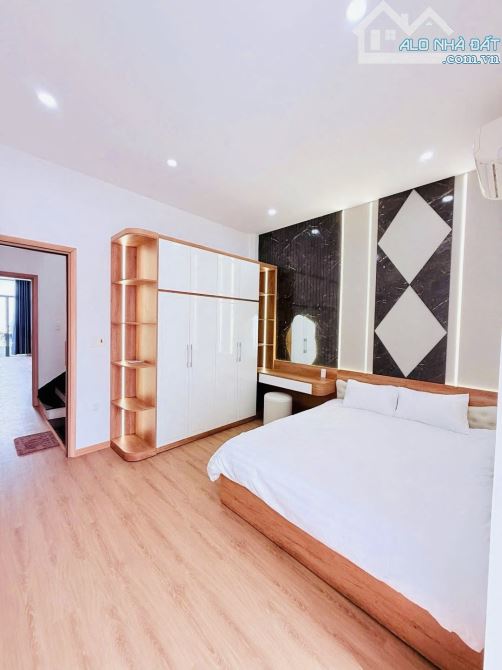 BÁN NHÀ 2 TẦNG BÀU HẠC - SÁT NGUYỄN HOÀNG - 64m2 - MT 4m - MỚI ĐẸP Ở NGAY - 8Ty55. - 10