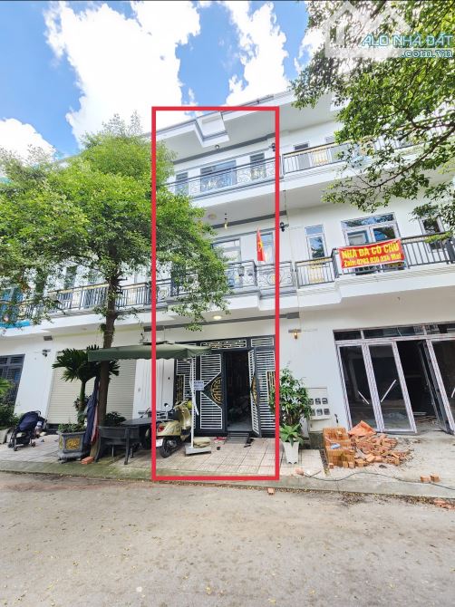 Bán nhà 1 trệt 2 lầu  Hoàn Công KDC p.An Phú Tp.Thuận An chỉ 4 tỷ 1 TL M7792 - 10