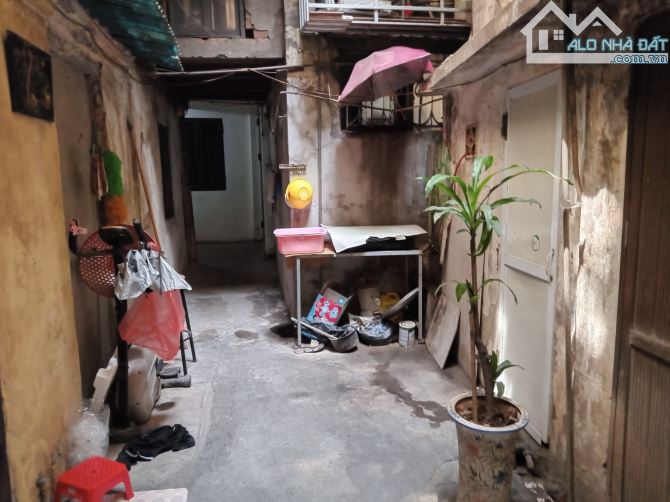 Bán nhà mặt phố Hàng Buồm 450m2, mặt tiền 15.5m, giá 204 tỷ