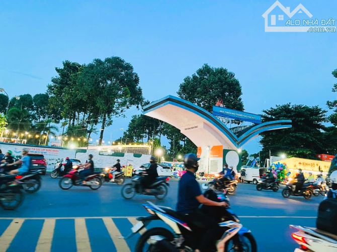 BÁN NHÀ 4PN SAU VINCOM THỦ ĐỨC, NGANG 6.3M, NỞ HẬU PHÁT TÀI, HẺM 3.5M, CHỈ 6.1 TỶ - 11