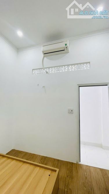NHÀ ĐẸP GIÁ TỐT HẺM CẤP 1 GẦN CHỢ AMA KHÊ - Loctran - 11