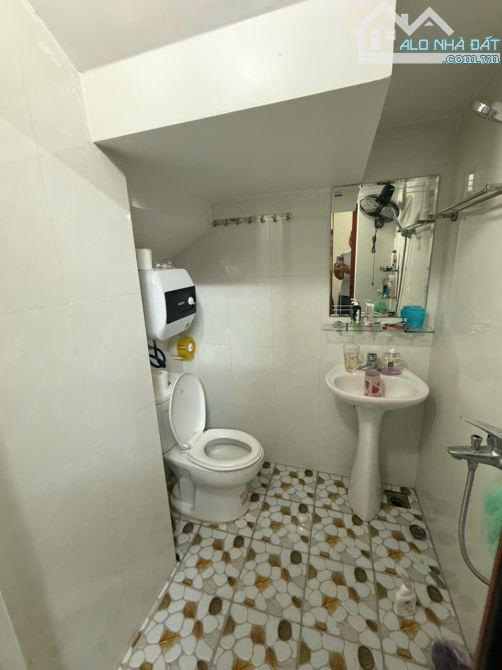 Bán căn nhà lô góc độc lập 3 mặt thoáng - 11