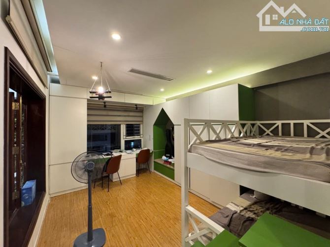 CHCC HOÀNG ĐẠO THUÝ – 3 SLOT ÔTÔ - BAN CÔNG – 181M² – 3N2VS – 21.7 TỶ (ECG203028) - 11
