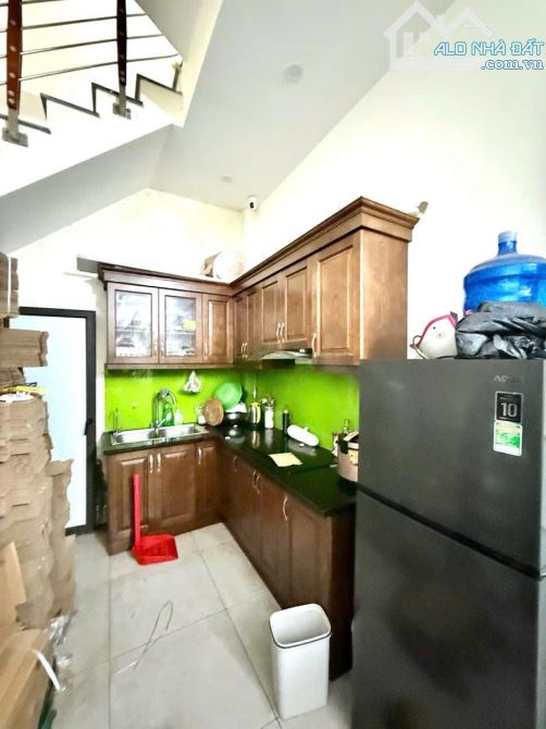 BÁN NHÀ HỒ TÙNG MẬU, CẦU GIẤY - CÁCH PHỐ VÀI BƯỚC CHÂN - 30M2 - 4 TẦNG - 8.3 TỶ - 1