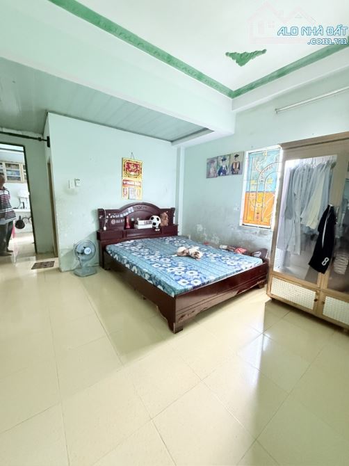 NHÀ MẶT TIỀN P4 Q8 ĐƯỜNG SỐ - KHU PHÂN LÔ GẦN CHỢ PHẠM THẾ HIỂN- 72m2- 4 X 15 NỞ HẬU L 8m - 1