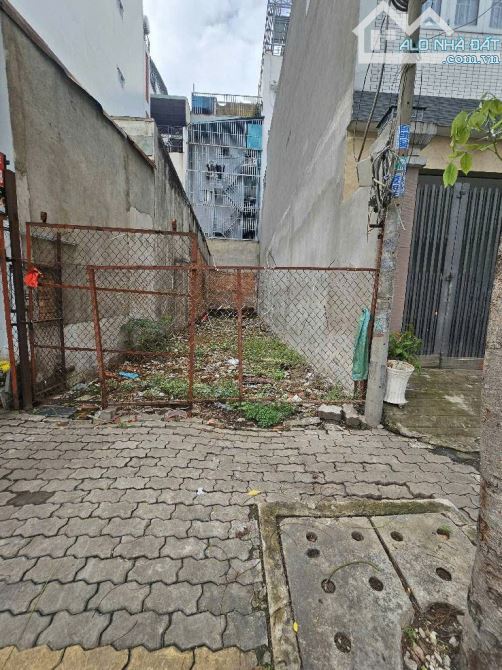 MẶT TIỀN KINH DOANH  TÂN QUY  NGUYỄN THỊ THẬP  NGANG 4 DÀI 19 - 1