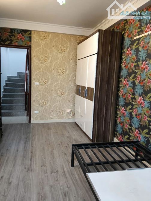 Bán gấp giá rẻ căn hộ tập thể, Giải Phóng 11m/50m, tầng1, mặt tiền 3.4m, 2.07 tỷ Hoàng Mai - 1