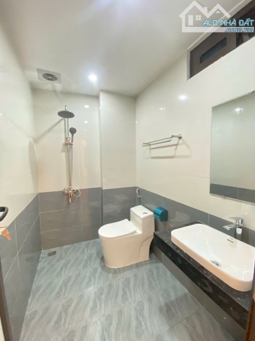 ĐẸP NHÀ MỚI PHỐ ĐẠI TỰ DIỆN TÍCH 35M2 X 5 TẦNG MẶT TIỀN 4M  3 MẶT THOÁNG SỔ ĐỎ - 1