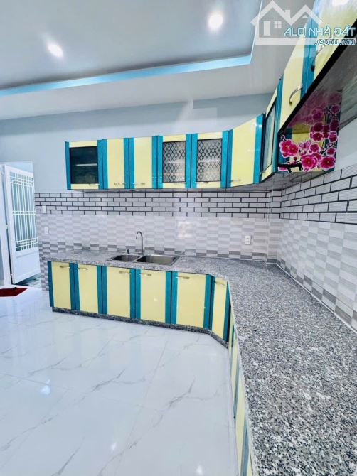 Bán nhà Thạnh Lộc 31 gần chợ Cầu Đồng 5x12m ,2 tầng, hẻm 6m, SHR,3.95 tỷ - 1