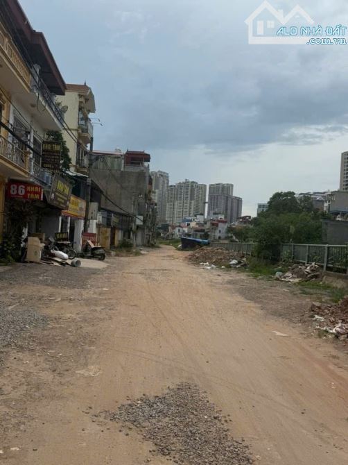 GIẢM CHÀO 2.8 TỶ BÁN GẤP ĐẤT MẶT PHỐ LÝ TỰ TRỌNG, DIỆN TÍCH 63M , MẶT TIỀN 5.2M . - 1