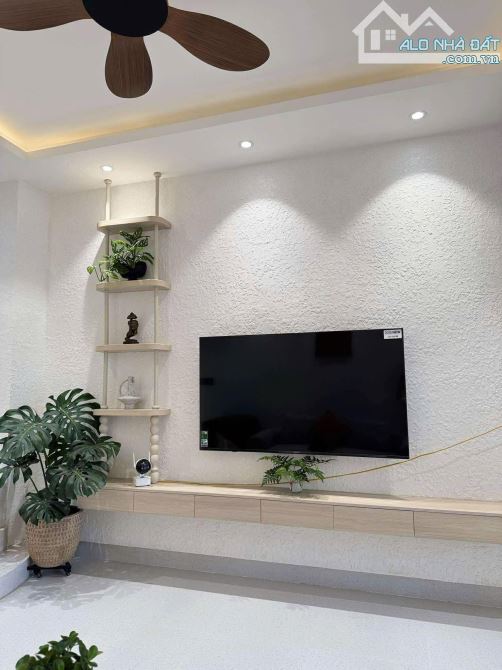 Bán nhà mới full nội thất mặt tiền Trần Cừ , BMT - 1