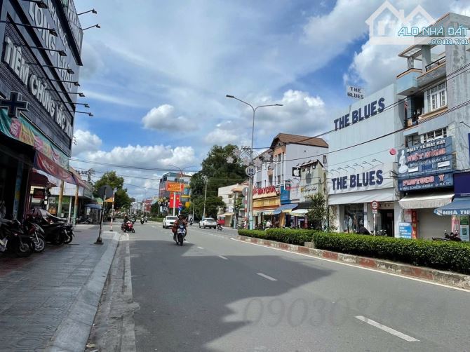 Bán gấp Khách sạn 5 tầng Nguyễn An Ninh giáp TTHC Dĩ An, DT 130m2 (4,6/5,3 x 27) giá 15 tỷ - 1