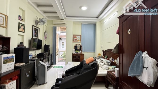TÂN KỲ TÂN QUÝ 💥🚀 DT: 60M2 ( 4 X 16 ) 4 TẦNG - 4PN - HẺM XE HƠI - SỔ VUÔNG VỨC -8.2TỶ - 1