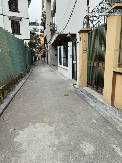 Bán 72m² đất  Nguyễn Sơn – gần Nguyễn Văn Cừ, ngõ ô tô, dân trí cao – giá tốt 184tr/m² - 1