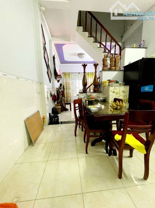 Hàng Hiếm - Nhà Mới 2 Tầng DT 60m2 - HXH - Vòng Xoay An Lạc - Bến Xe Miền Tây - 3.x Tỷ - 1