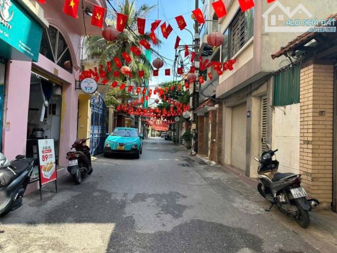 🌸NGUYỄN SƠN- NHÀ ĐẸP PHỐ VIP BỒ ĐỀ LONG BIÊN- DT:42m2-4T - 1