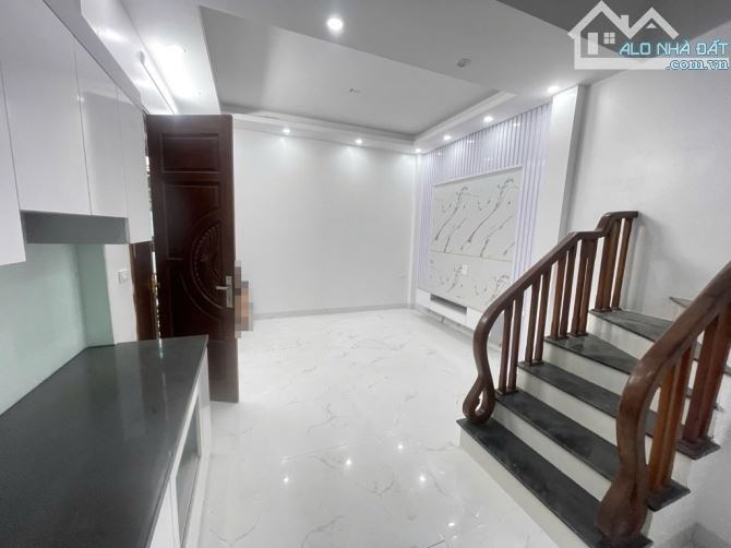 NHÀ MỚI - Ở NGAY – XUÂN ĐỈNH –  GẦN MẶT PHỐ - THÔNG CÁC NGẢ - CHỈ VIỆC VỀ Ở. - 1