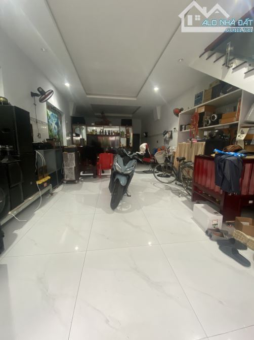 BÁN NHÀ NGAY TÔ NGỌC VÂN LINH ĐÔNG THỦ ĐỨC - HXH - DT 68M2 - GIÁ 8 ĐỒNG 2 . - 1