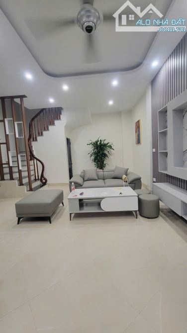 Bán nhà phố Ngọc Trục, Đại Mỗ diện tích 35m2, 5 tầng TẶNG nội thất - 1