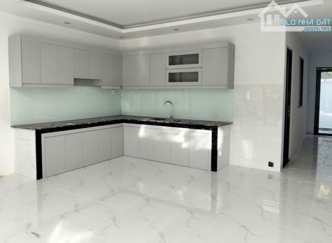 CHÍNH CHỦ CHUYỂN CÔNG TÁC NƯỚC NGOÀI BÁN GẤP CĂN LỬNG 105m2 NGAY TRUNG TÂM - 1