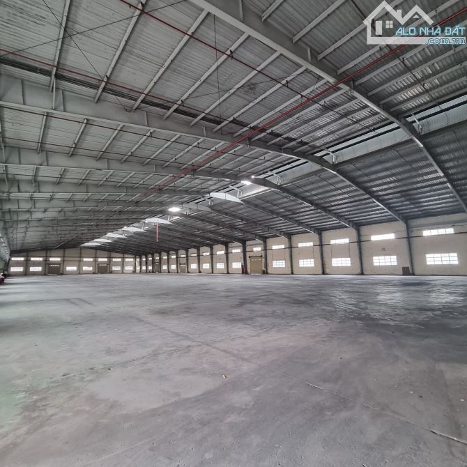 Cho thuê kho xưởng 8000m2 (xd: 4900m2) KCN Tân Đức - Tân Đô, Đức Hòa. Có PCCC tự động - 1