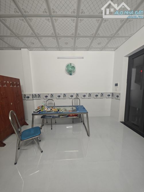 Nhà 2 tầng kiên cố vừa ở vừa cho thuê thu nhập 12tr kiệt Lạc Long Quân Hoà Khánh - 1
