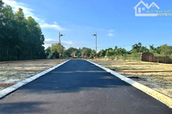 ĐÂT NỀN HOÀ VANG - MẶT ĐƯỜNG NHỰA 5M5- DÂN CƯ HIỆN HỮU- GIÁ NHỈNH 1.1XTY/LÔ - 1