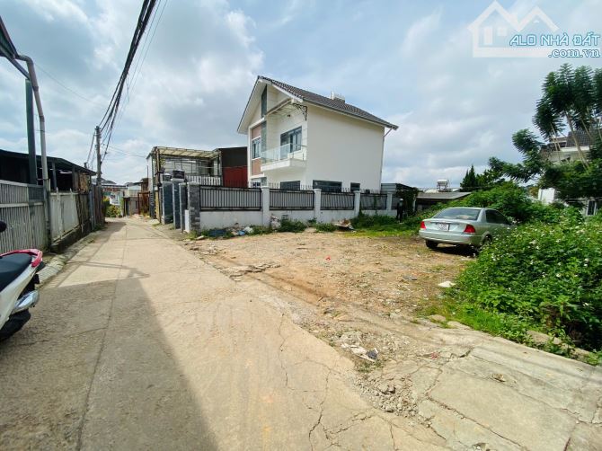 Đà Lạt - Đát villa - Mai Anh Đào - 200m2 - 6,8 tỷ - 1